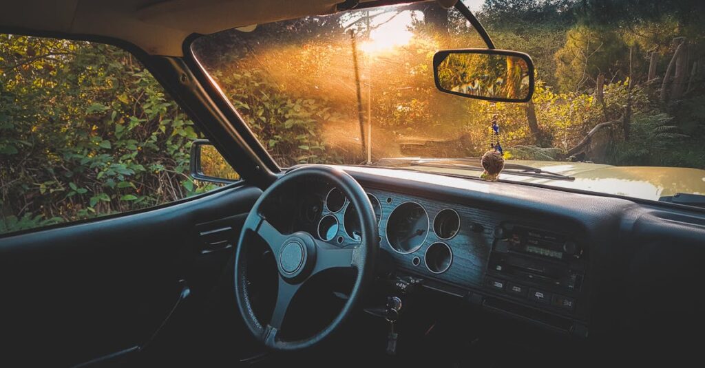 découvrez tout sur les pare-brises : types, matériaux, entretien et remplacement. protégez votre véhicule avec des conseils d'experts et des solutions adaptées à vos besoins.